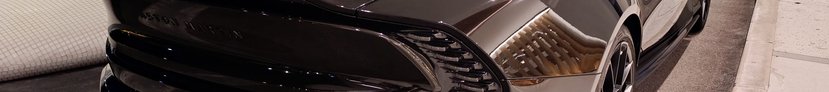 Aston Martin Vanquish 2025