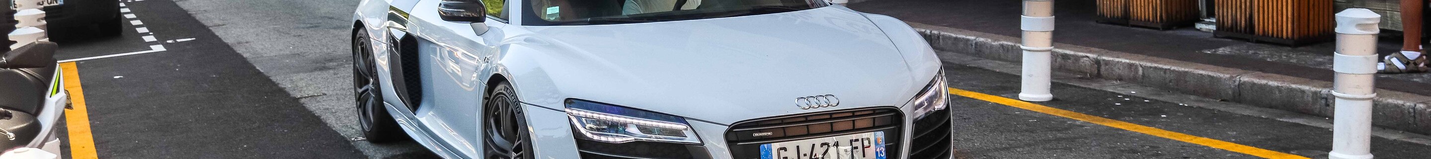 Audi R8 V10 Plus 2013