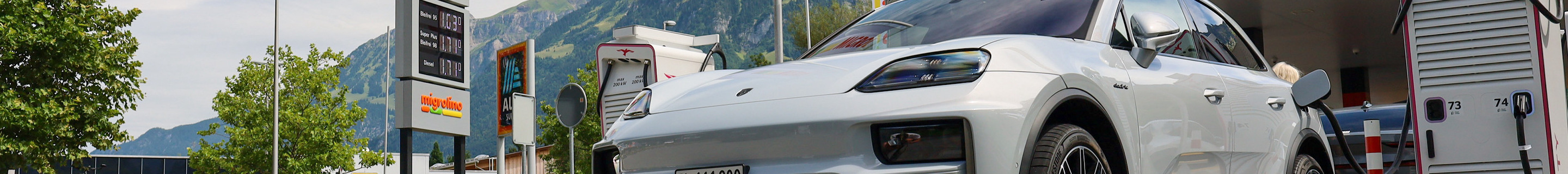 Porsche Macan EV Turbo