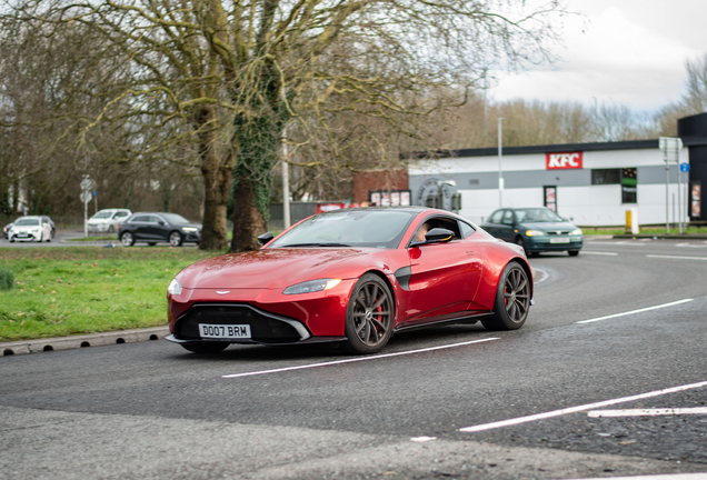 Aston Martin V8 Vantage 2018