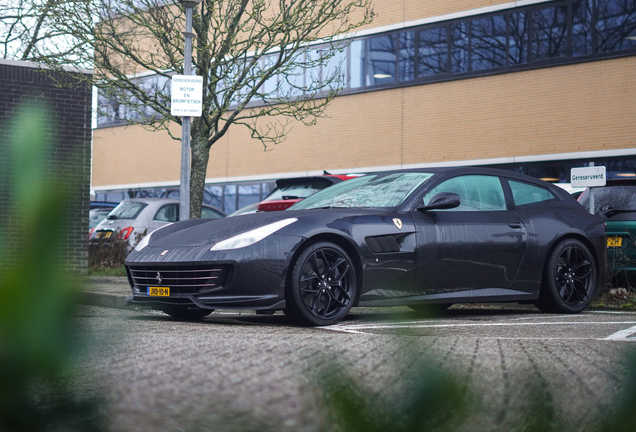 Ferrari GTC4Lusso T