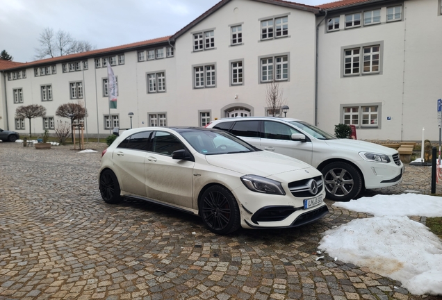 Mercedes-AMG A 45 W176 2015