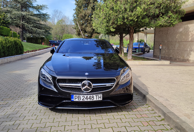 Mercedes-AMG S 63 Coupé C217