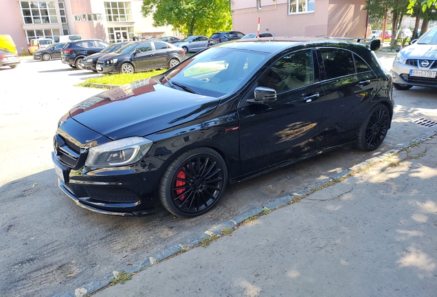 Mercedes-Benz A 45 AMG