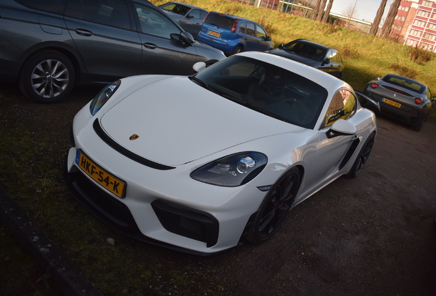 Porsche 718 Cayman GT4