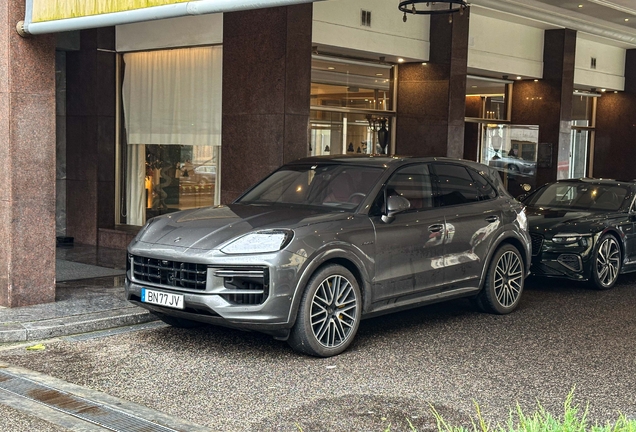 Porsche 9YA Cayenne Turbo E-Hybrid