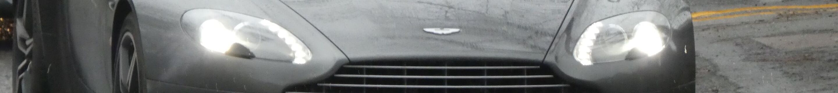 Aston Martin V8 Vantage S