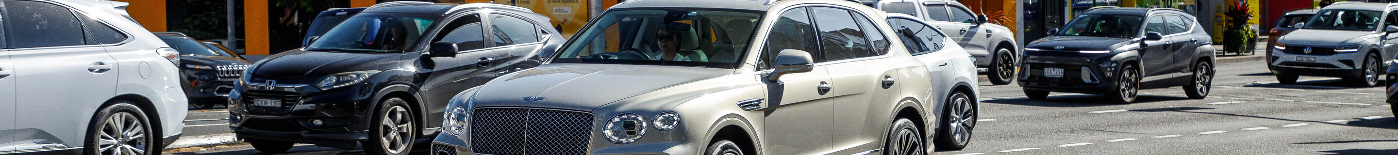 Bentley Bentayga V8 2021