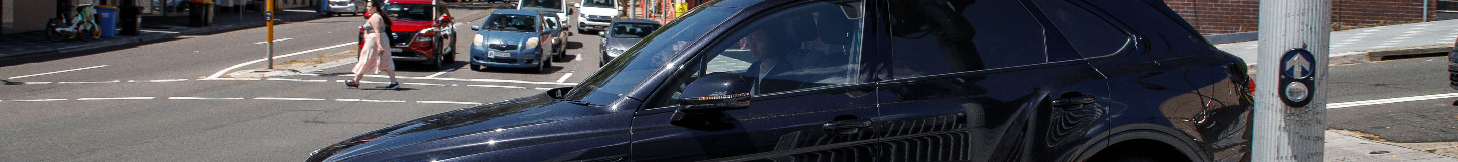 Bentley Bentayga V8 2021