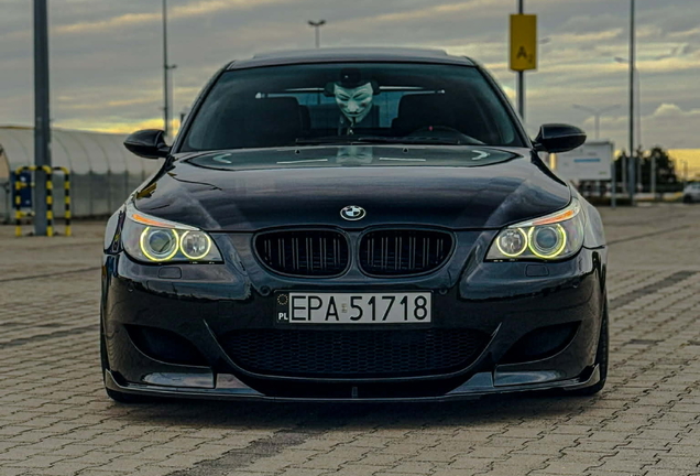 BMW M5 E60 2005