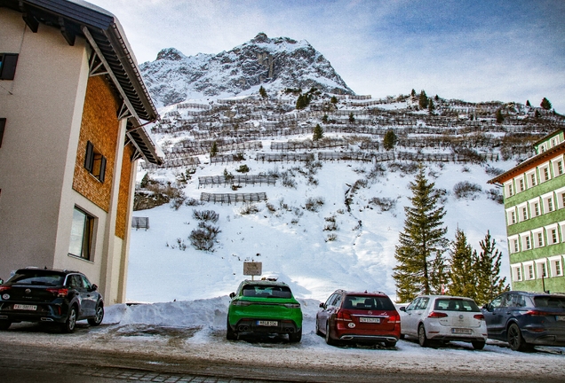 Porsche 95B Macan GTS MkII