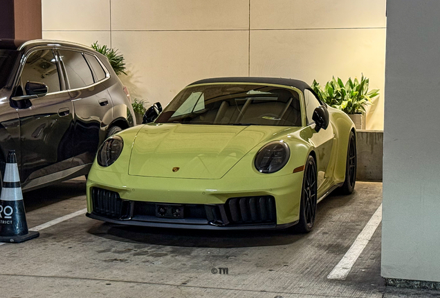 Porsche 992 Carrera 4 GTS Cabriolet MkII