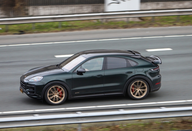 Porsche Cayenne Coupé Turbo E-Hybrid