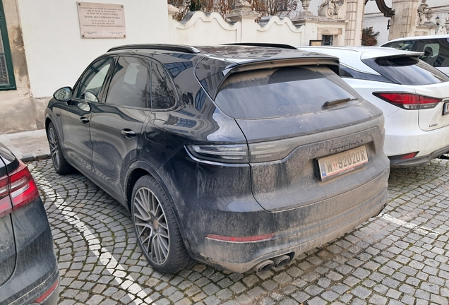 Porsche Cayenne Turbo S E-Hybrid
