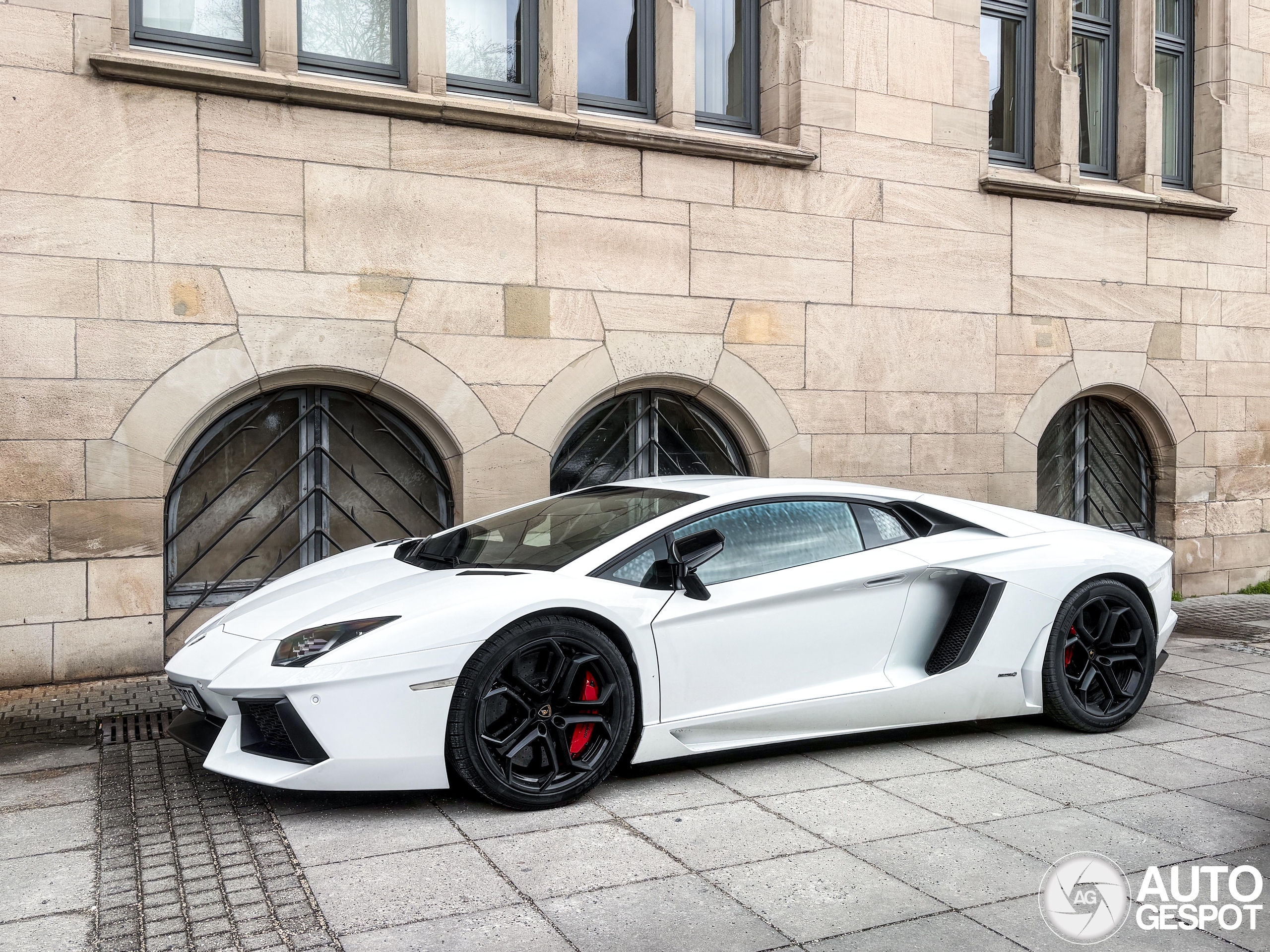 Lamborghini Aventador LP700-4