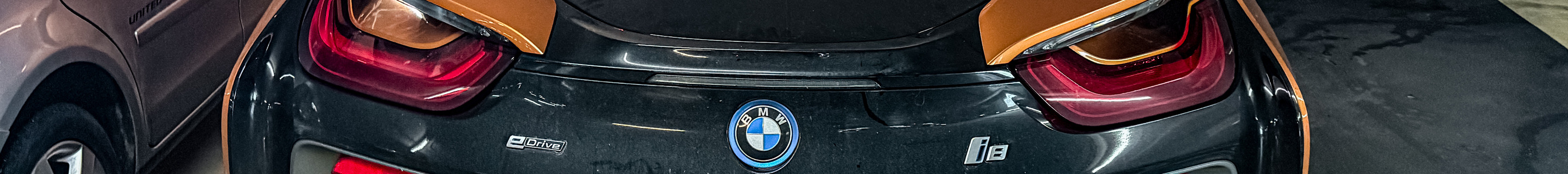BMW i8 Roadster