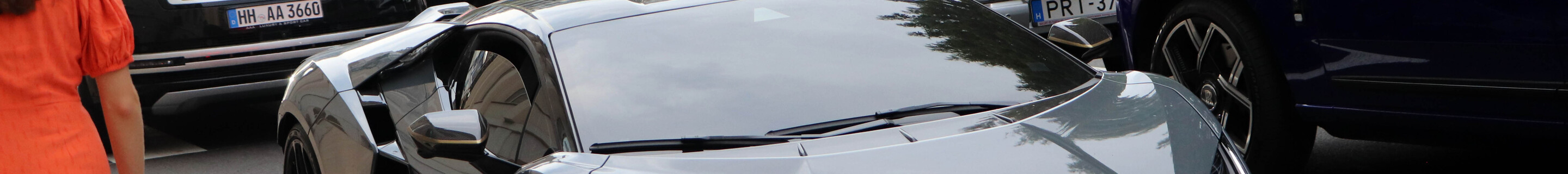 Lamborghini Revuelto