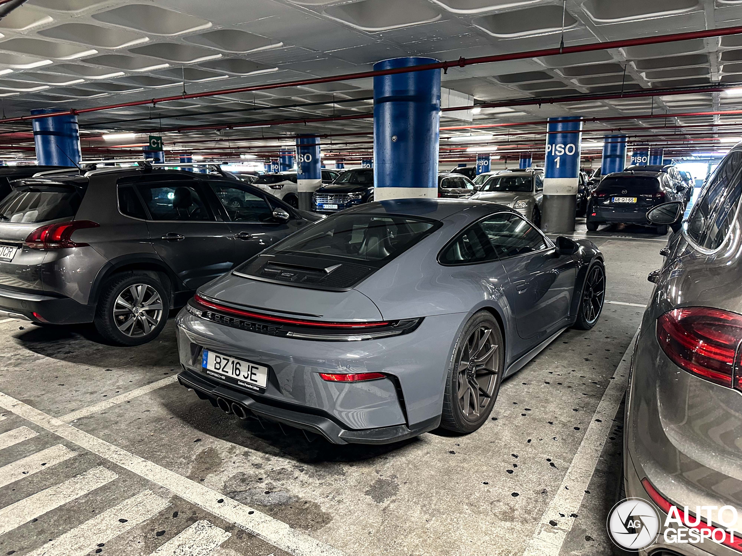 Porsche 992 GT3 Touring MkII
