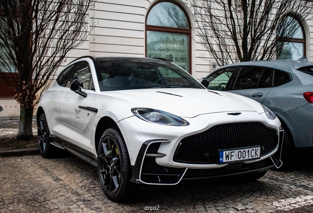 Aston Martin DBX S