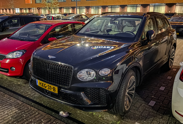 Bentley Bentayga Azure 2024