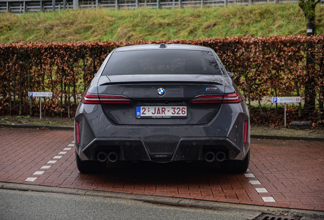 BMW M5 G90