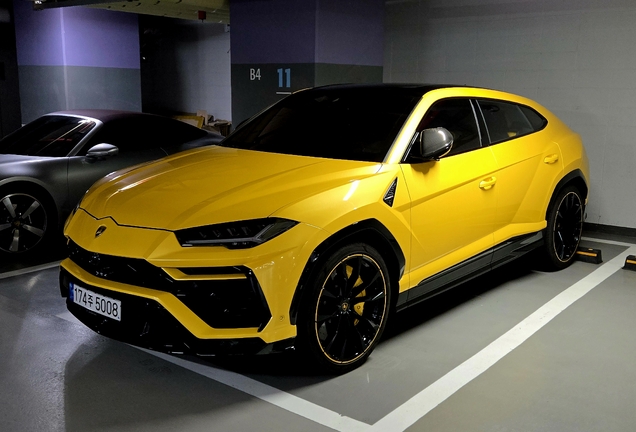 Lamborghini Urus