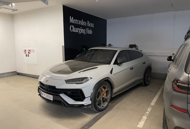 Lamborghini Urus Performante