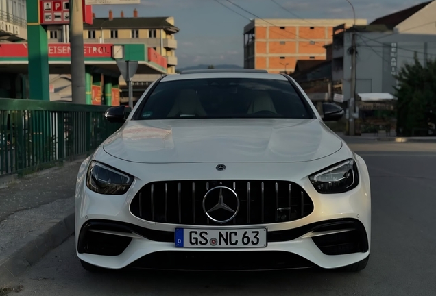 Mercedes-AMG E 63 S W213 2021