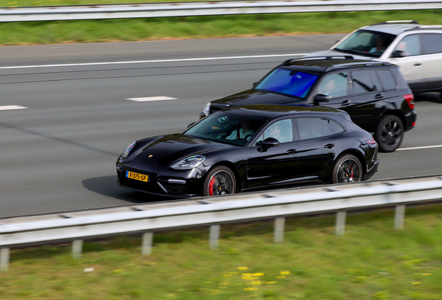 Porsche 971 Panamera Turbo Sport Turismo