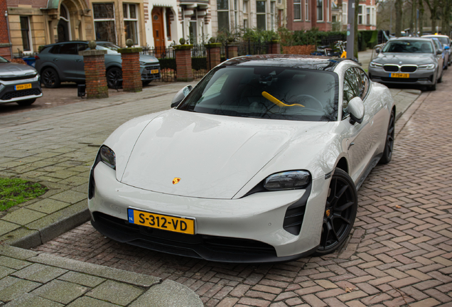 Porsche Taycan GTS