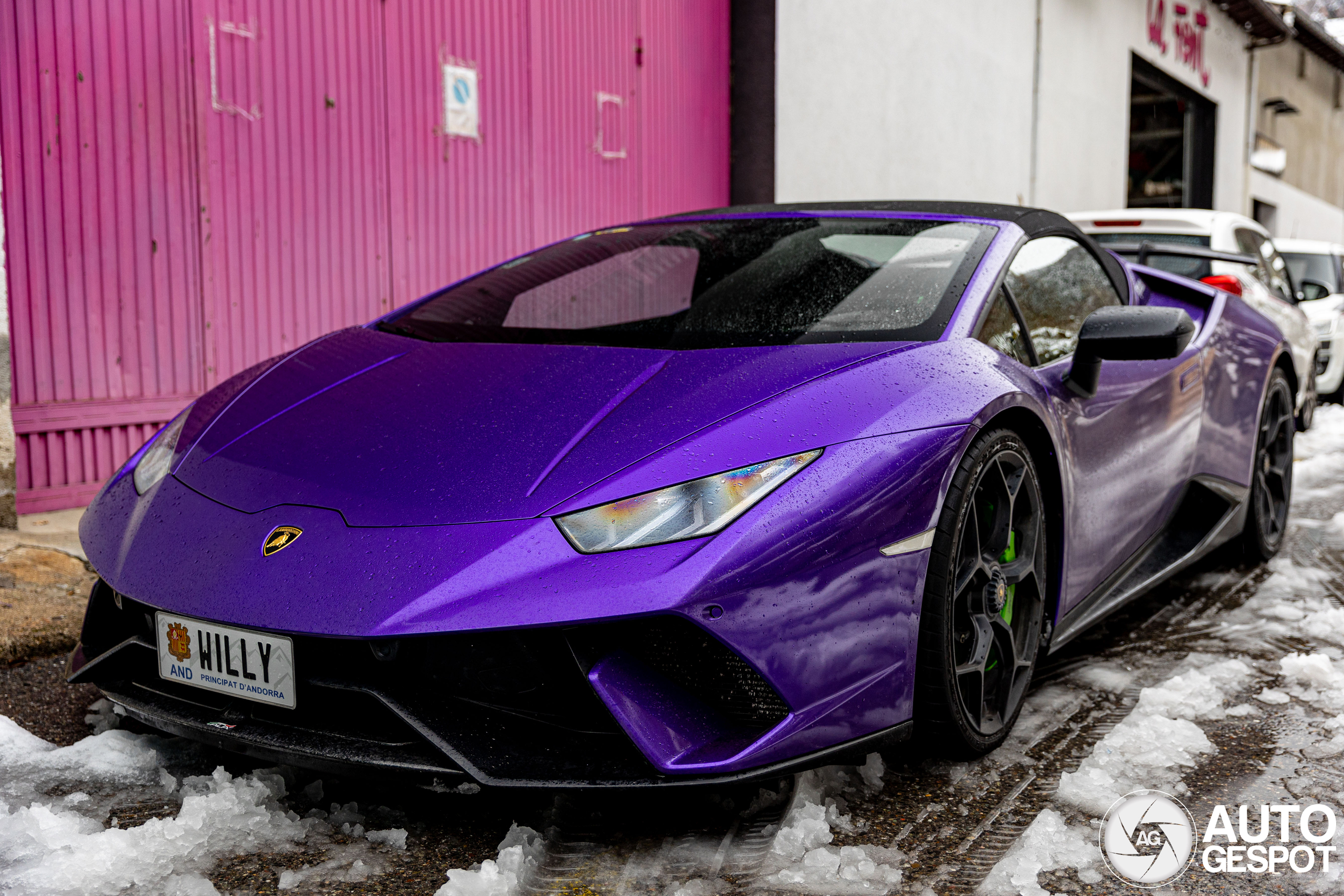 Lamborghini Huracán LP640-4 Performante Spyder
