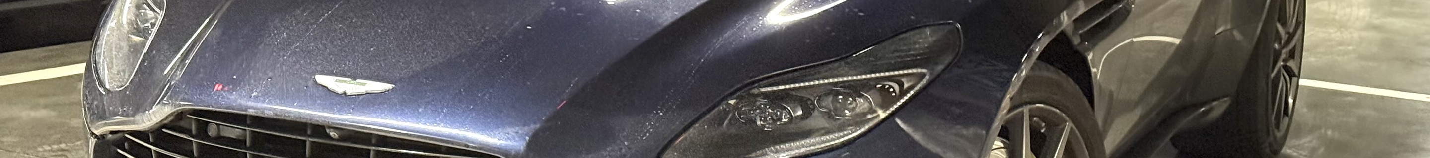 Aston Martin DB11 AMR