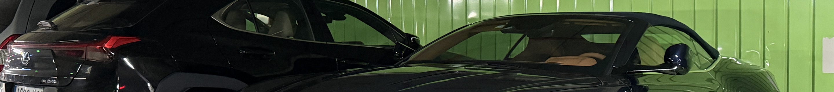 Aston Martin DB12 Volante