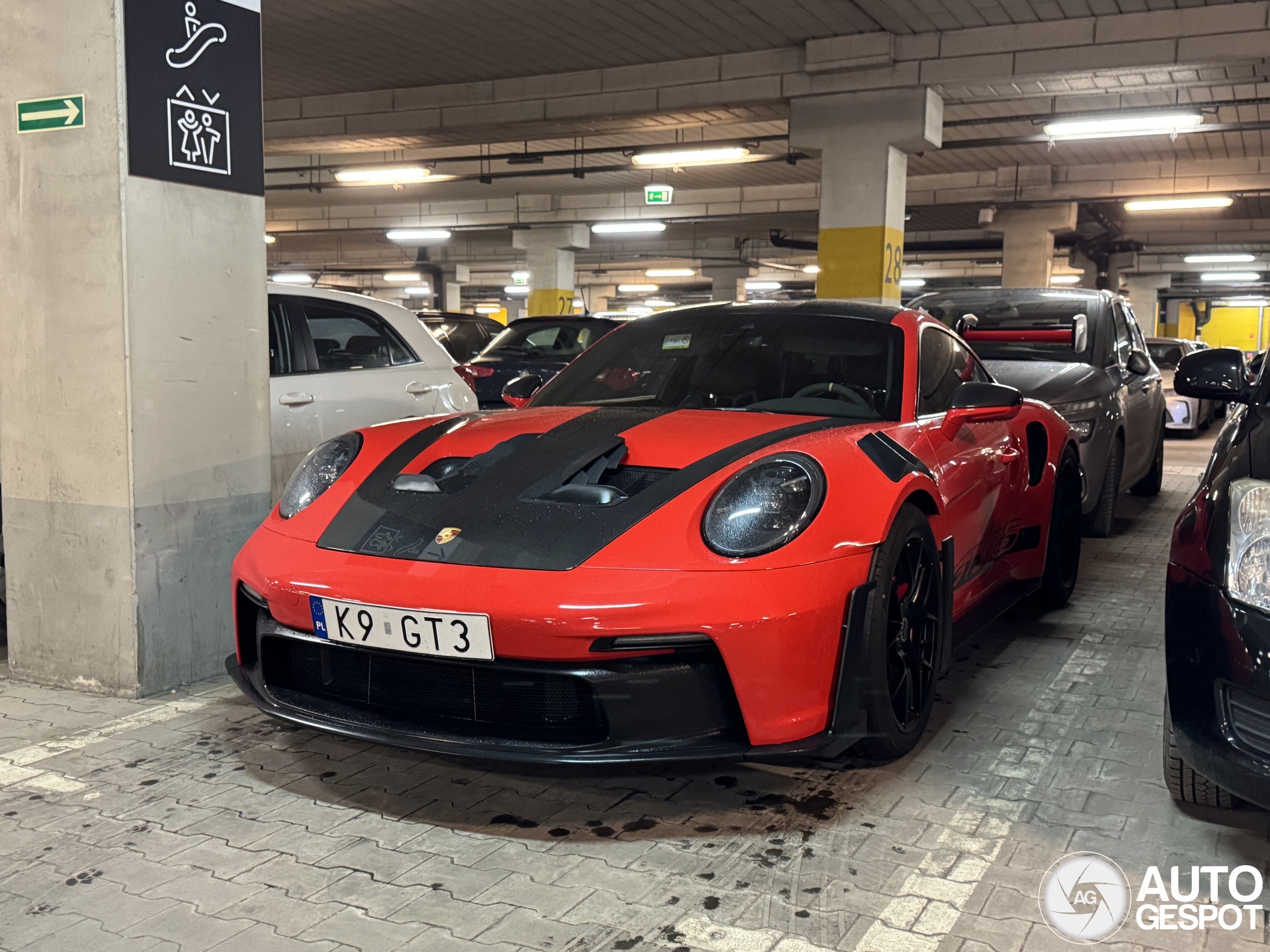 Porsche 992 GT3 RS MkI Weissach Package