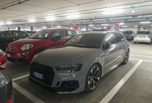 Audi RS4 Avant B9