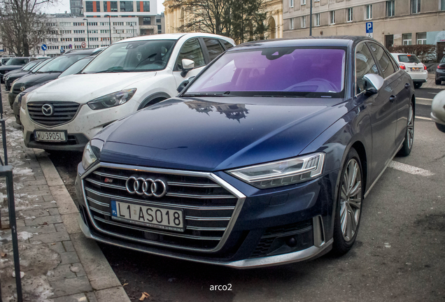 Audi S8 D5