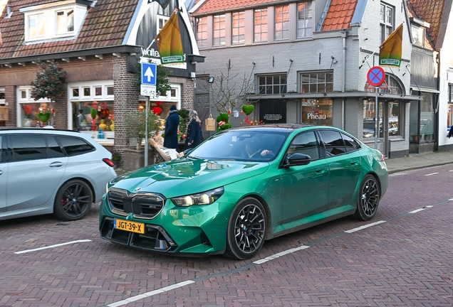 BMW M5 G90