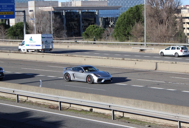 Porsche 718 Cayman GT4