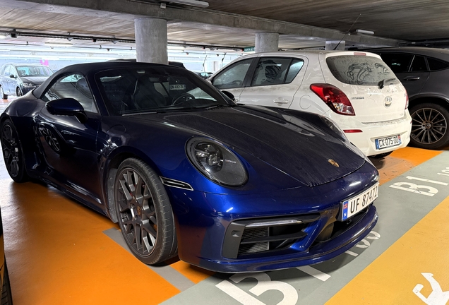 Porsche 992 Carrera 4S Cabriolet MkI