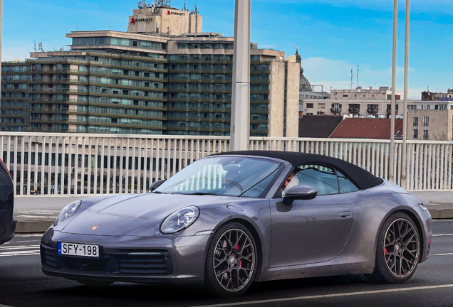 Porsche 992 Carrera 4S Cabriolet MkI