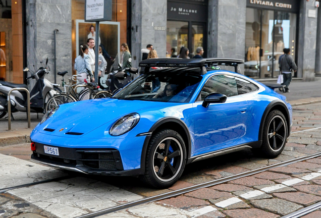 Porsche 992 Dakar