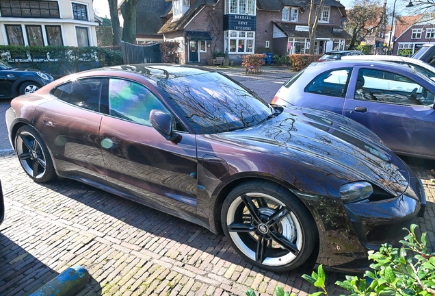 Porsche Taycan Turbo