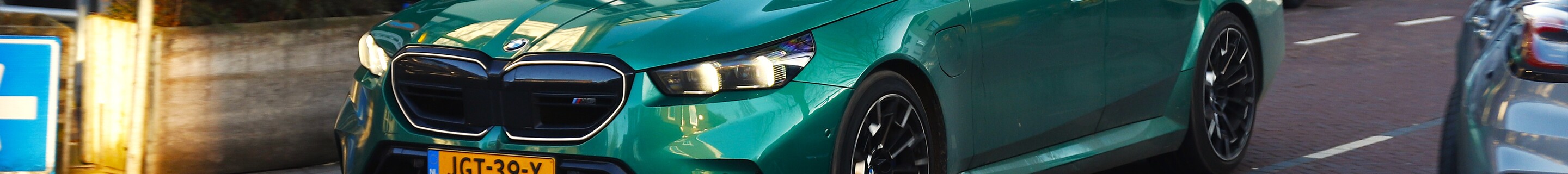 BMW M5 G90
