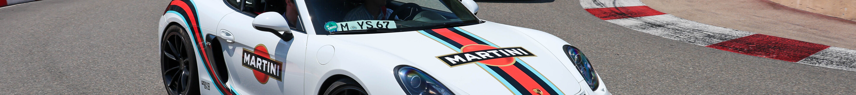 Porsche 981 Cayman GT4