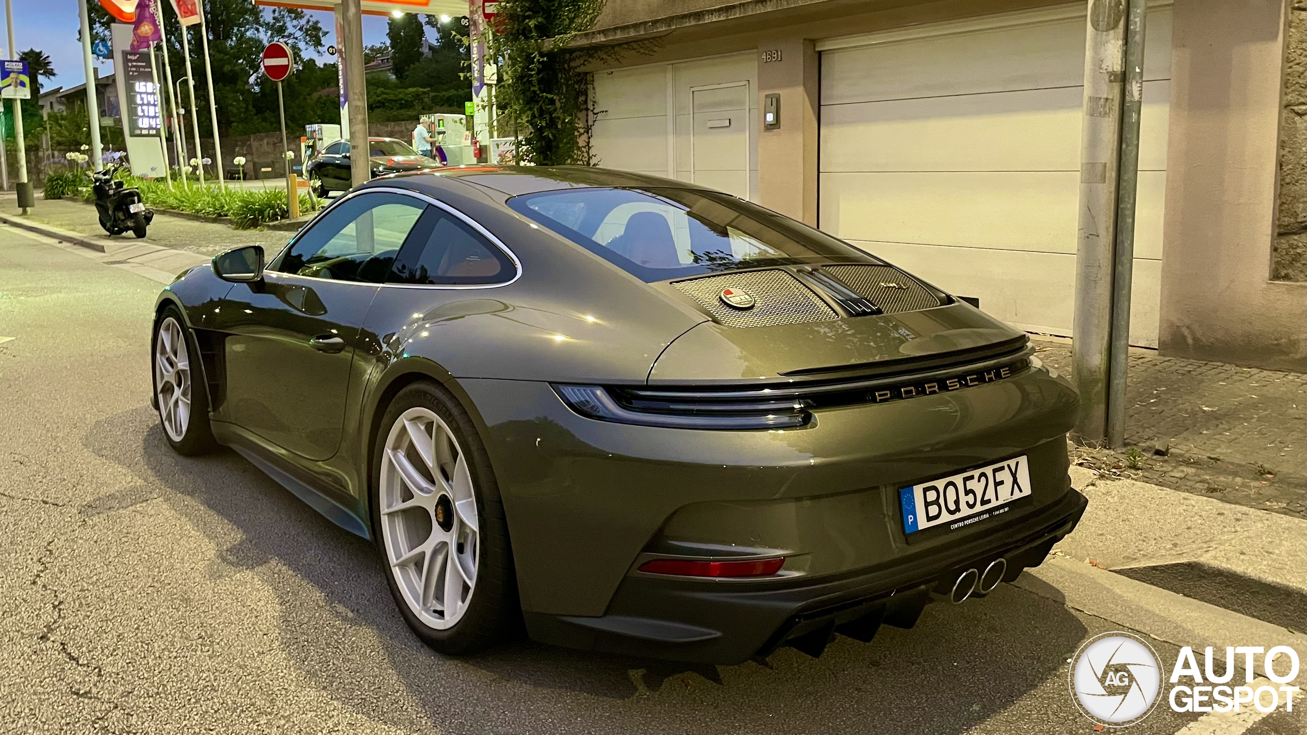 Porsche 992 S/T