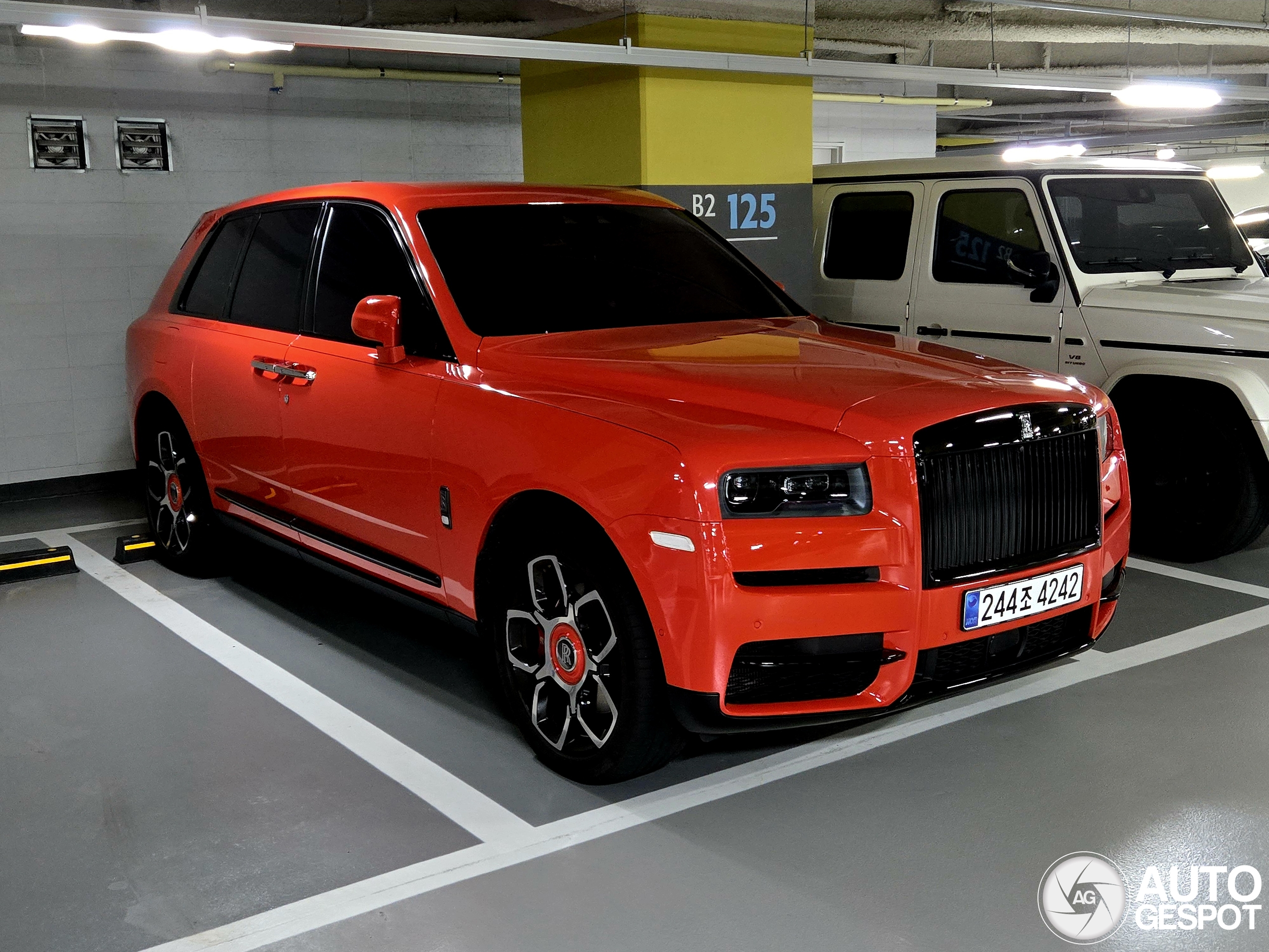 Rolls-Royce Cullinan Black Badge Lucid Nights