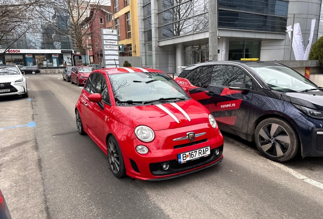 Abarth 500 Ferrari Dealer Edition