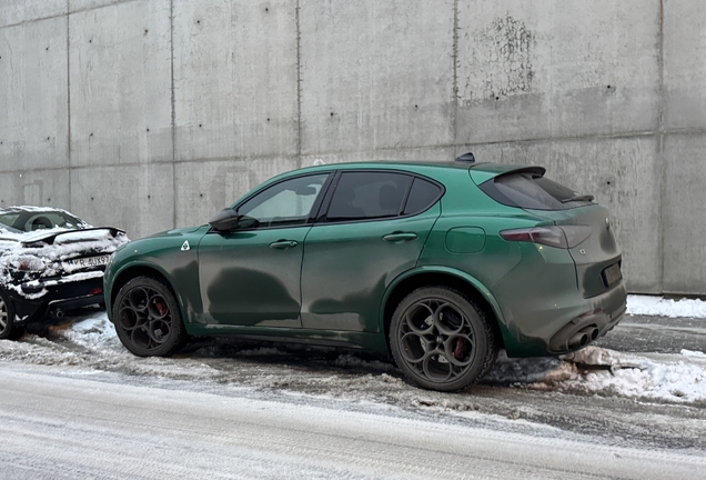 Alfa Romeo Stelvio Quadrifoglio 2023
