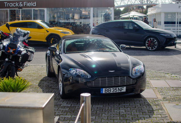 Aston Martin V8 Vantage Roadster 2012