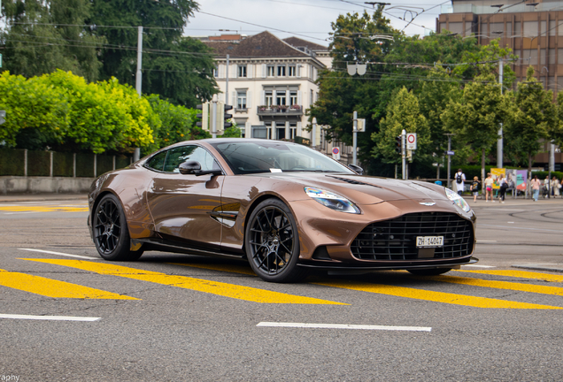 Aston Martin Vanquish 2025